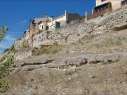 Muralla y contramuralla del segundo recinto junto a la calle de las Cuevas. Estado antes de su restauración.