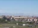 Vista de los dos recintos amurallados en el tramo entre la puerta de las Cuevas y la puerta de Santiago. Estado antes de la restauración.